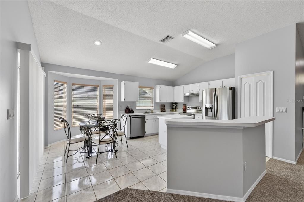 For Sale: $339,900 (3 beds, 2 baths, 1553 Square Feet)