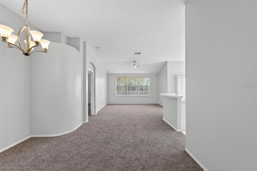 For Sale: $339,900 (3 beds, 2 baths, 1553 Square Feet)