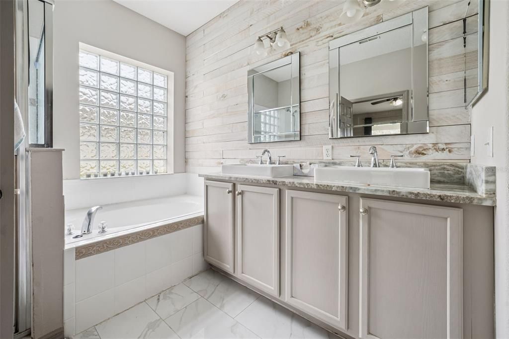 For Sale: $444,900 (4 beds, 3 baths, 3474 Square Feet)