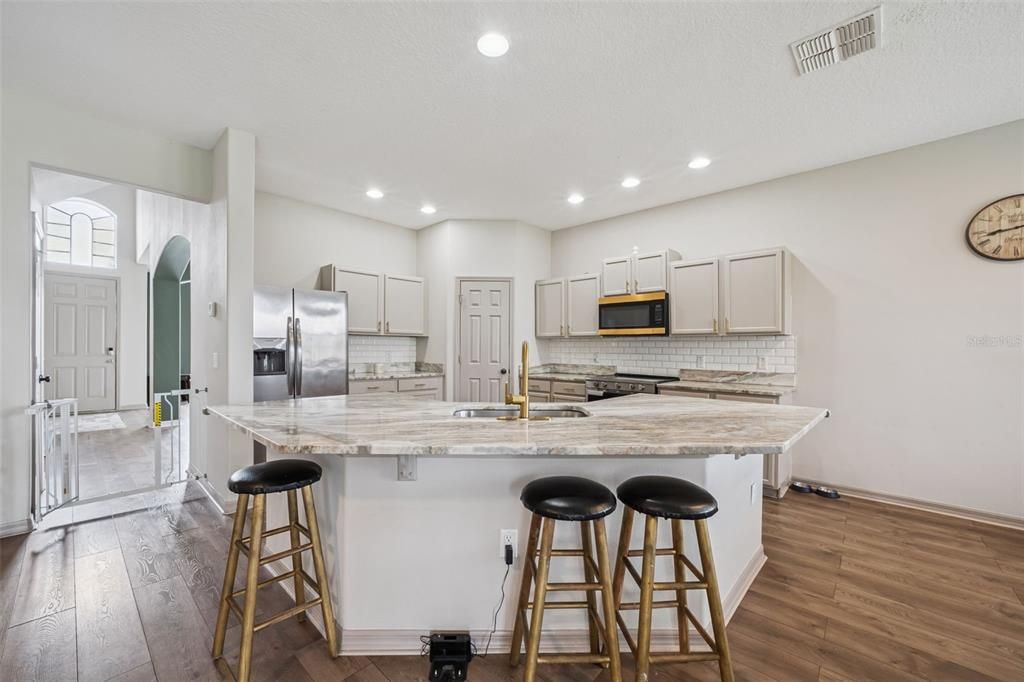For Sale: $444,900 (4 beds, 3 baths, 3474 Square Feet)
