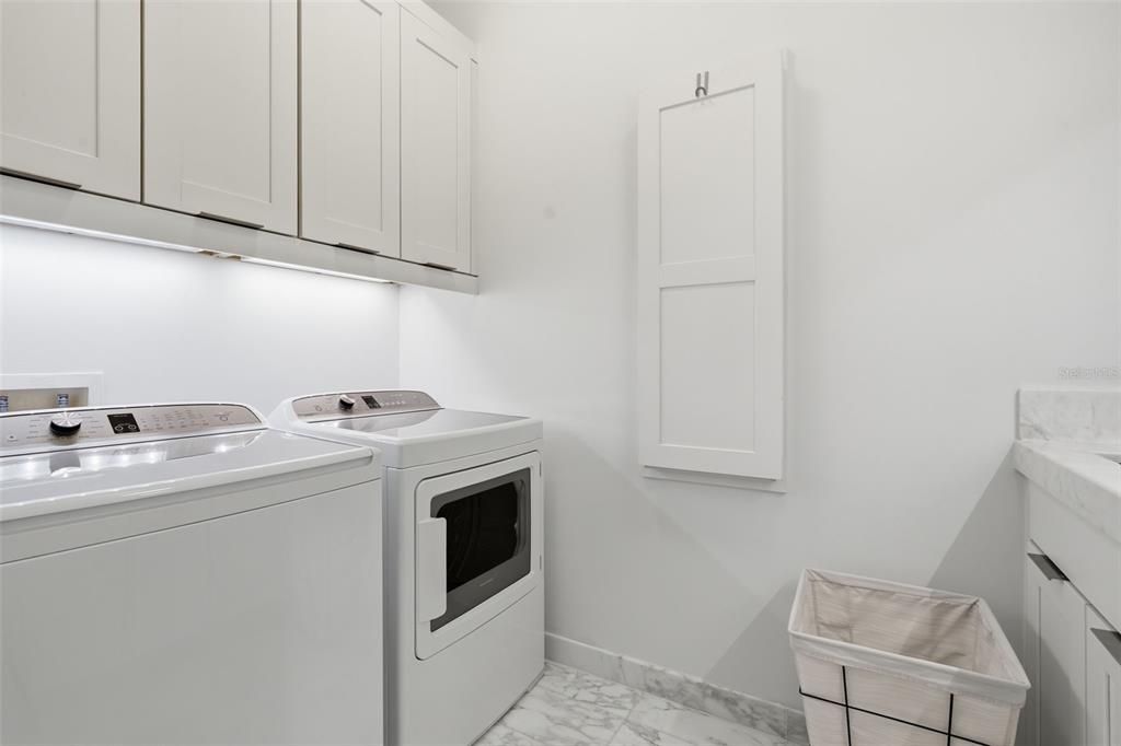 En Venta: $4,250,000 (4 camas, 4 baños, 4431 Pies cuadrados)
