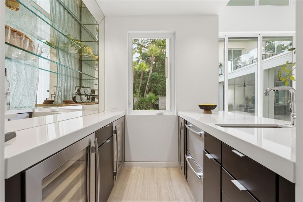 En Venta: $4,250,000 (4 camas, 4 baños, 4431 Pies cuadrados)