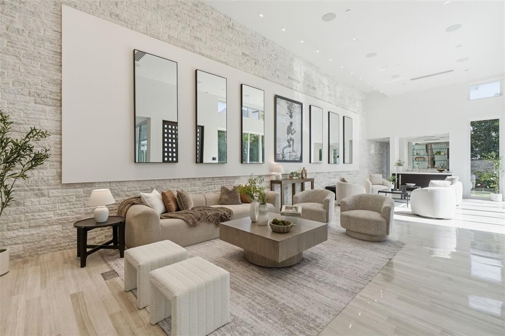 En Venta: $4,250,000 (4 camas, 4 baños, 4431 Pies cuadrados)