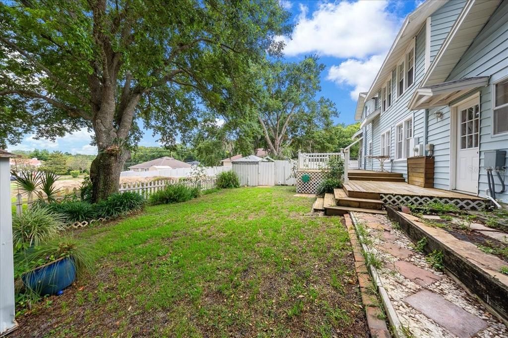 En Venta: $475,000 (3 camas, 2 baños, 2400 Pies cuadrados)