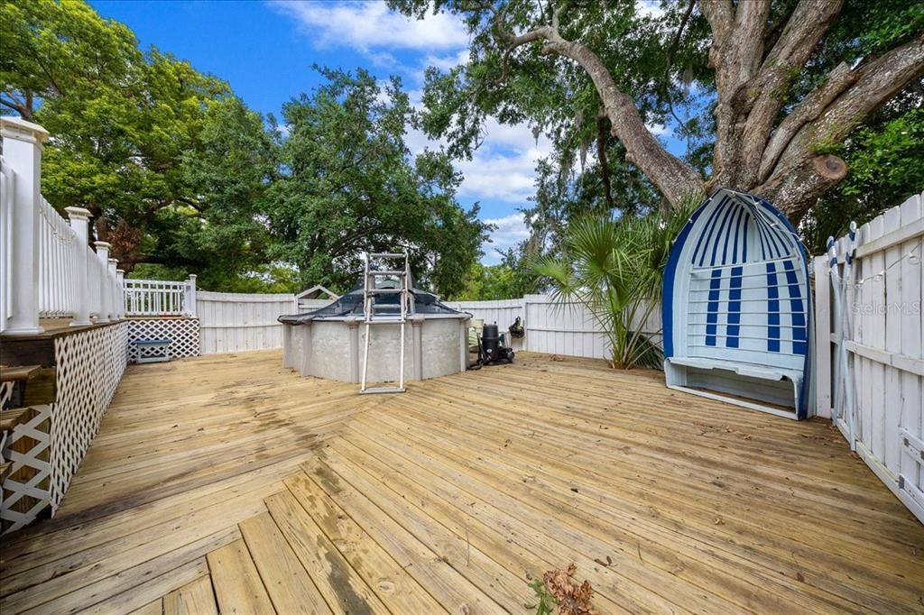 En Venta: $475,000 (3 camas, 2 baños, 2400 Pies cuadrados)