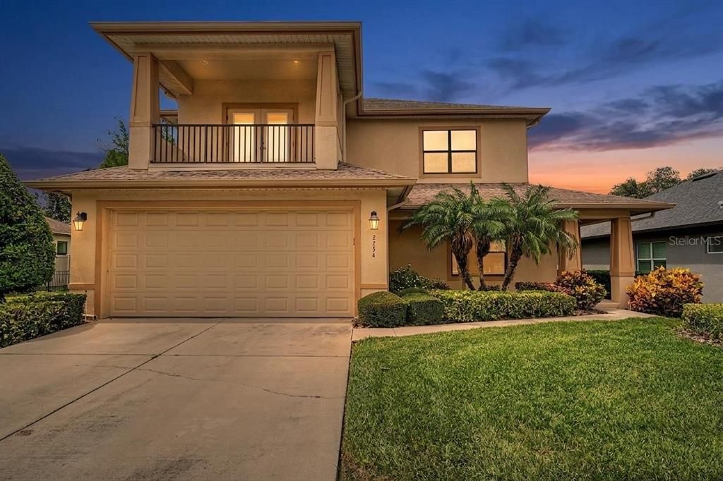 For Sale: $946,000 (5 beds, 3 baths, 3056 Square Feet)