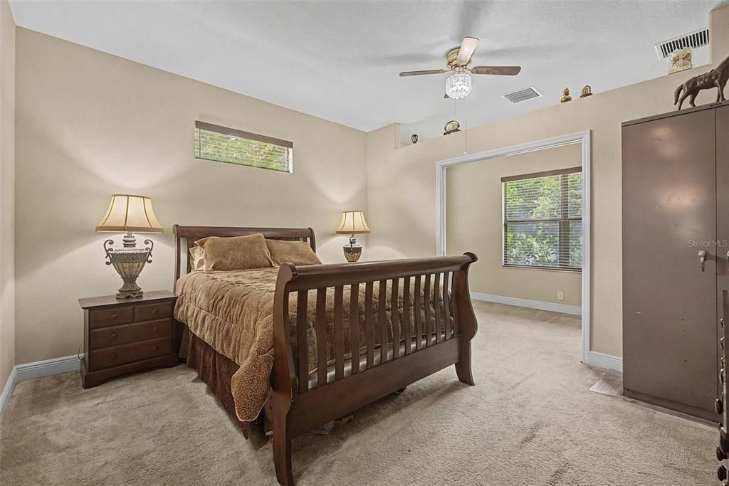 For Sale: $946,000 (5 beds, 3 baths, 3056 Square Feet)