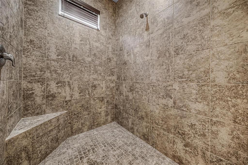 For Sale: $946,000 (5 beds, 3 baths, 3056 Square Feet)