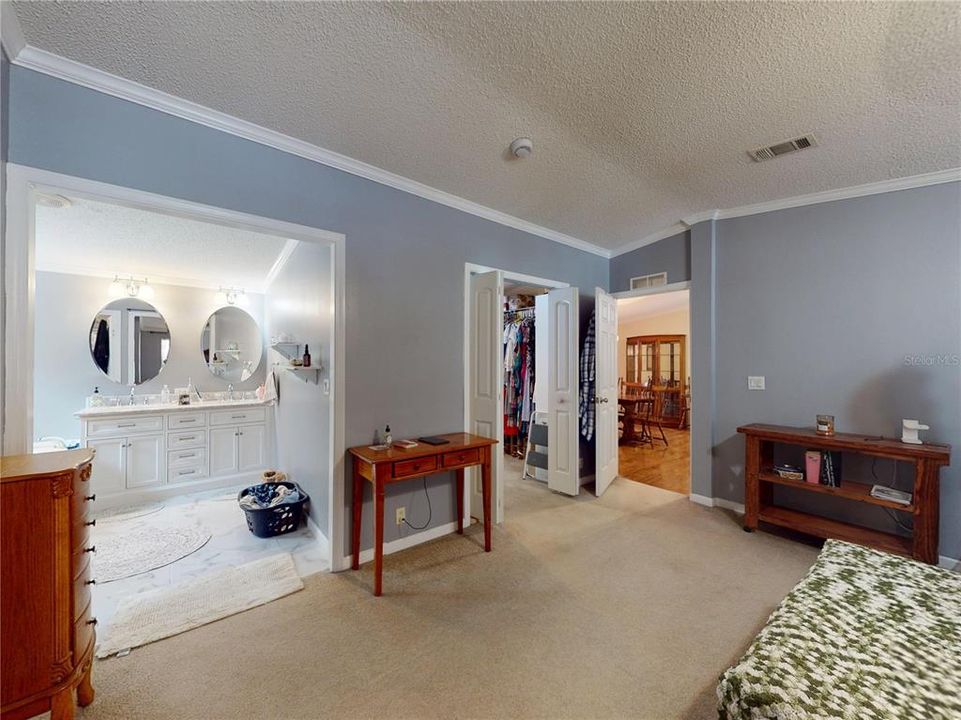 For Sale: $799,000 (4 beds, 3 baths, 2256 Square Feet)