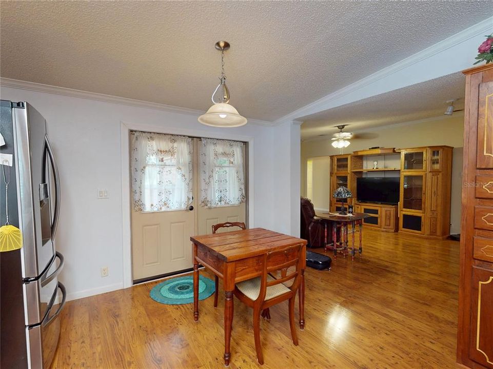 For Sale: $799,000 (4 beds, 3 baths, 2256 Square Feet)