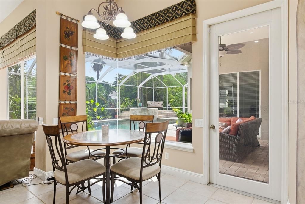 En Venta: $1,099,000 (4 camas, 4 baños, 3875 Pies cuadrados)
