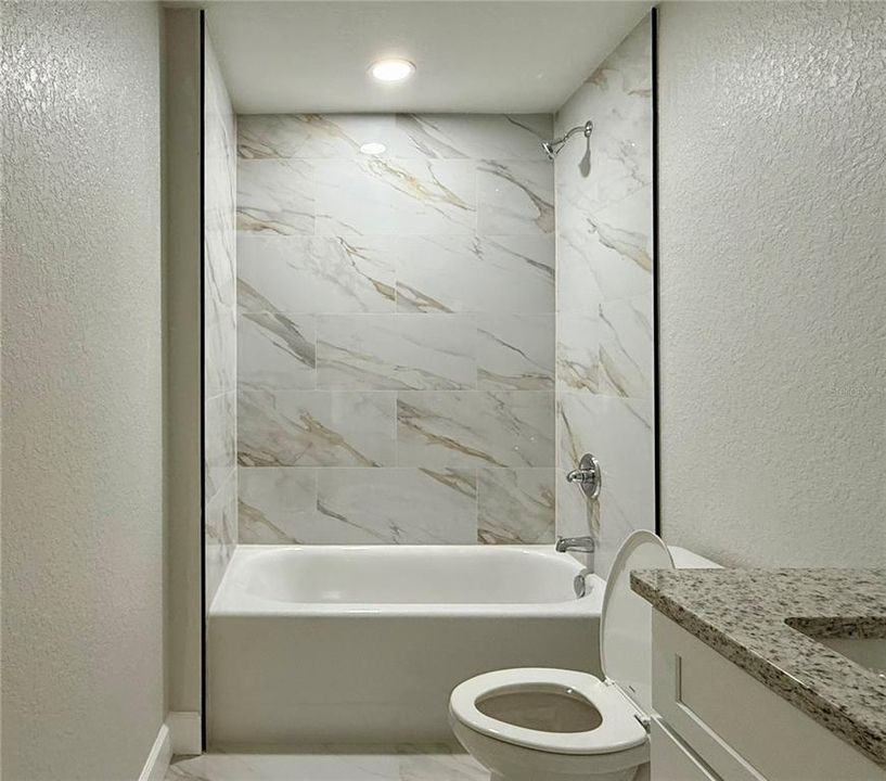 For Sale: $294,900 (3 beds, 2 baths, 1380 Square Feet)