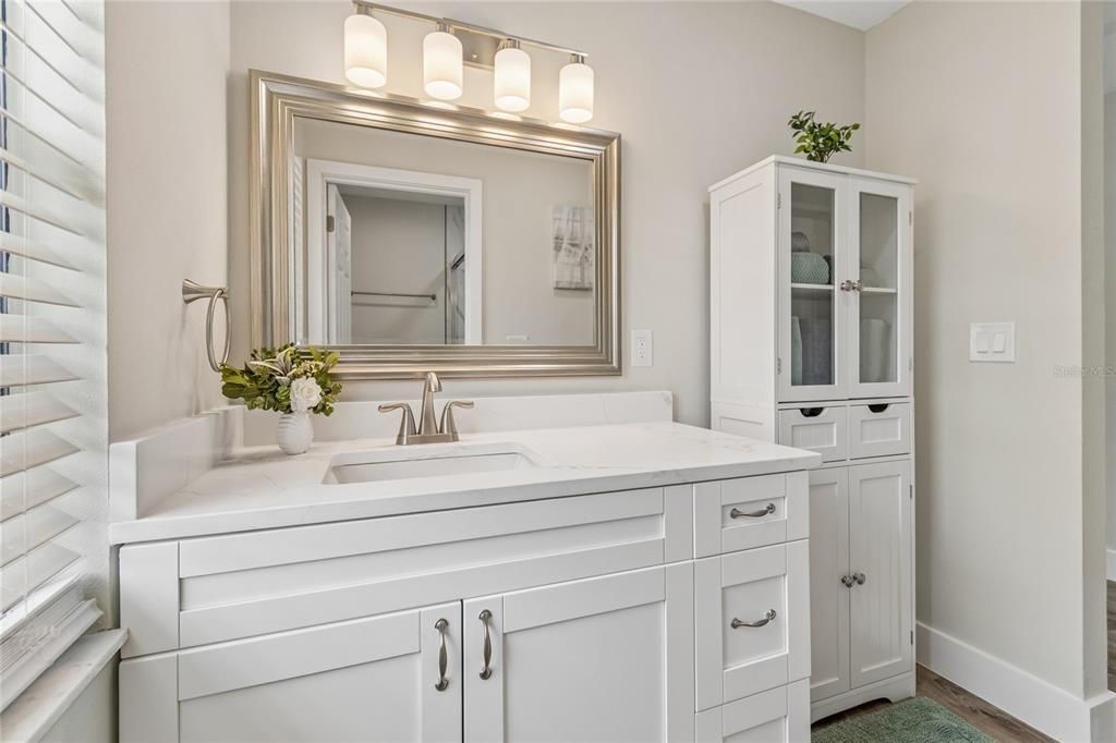 For Sale: $299,990 (2 beds, 2 baths, 1733 Square Feet)