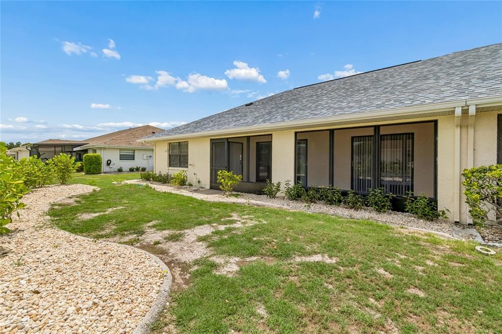 For Sale: $299,990 (2 beds, 2 baths, 1733 Square Feet)