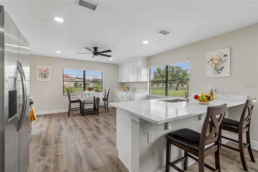 For Sale: $299,990 (2 beds, 2 baths, 1733 Square Feet)