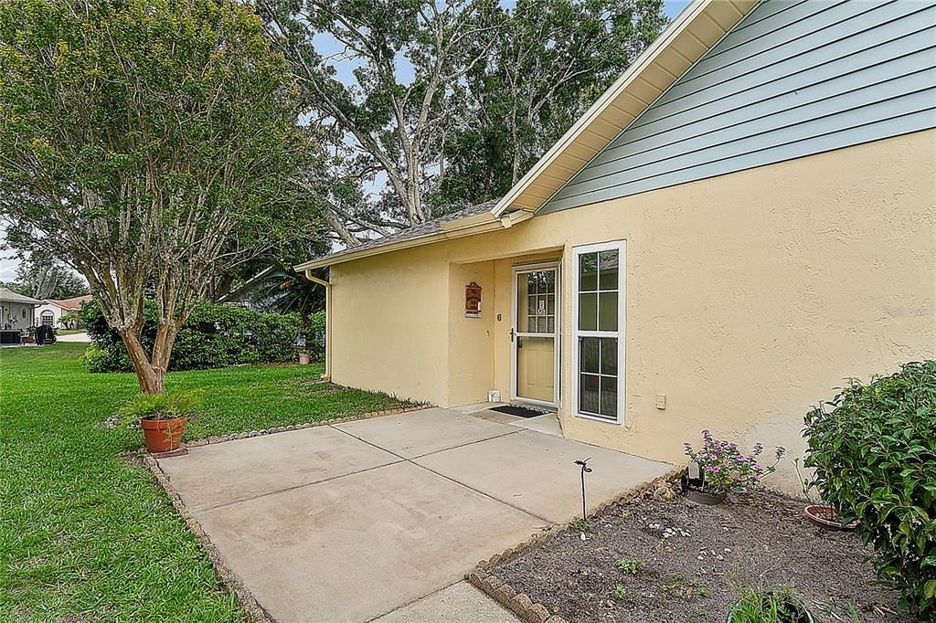 For Sale: $194,000 (2 beds, 2 baths, 1201 Square Feet)