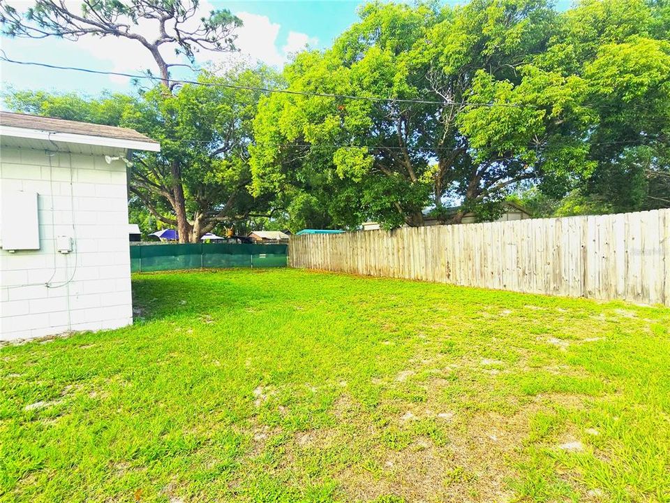 For Rent: $1,895 (3 beds, 2 baths, 1062 Square Feet)