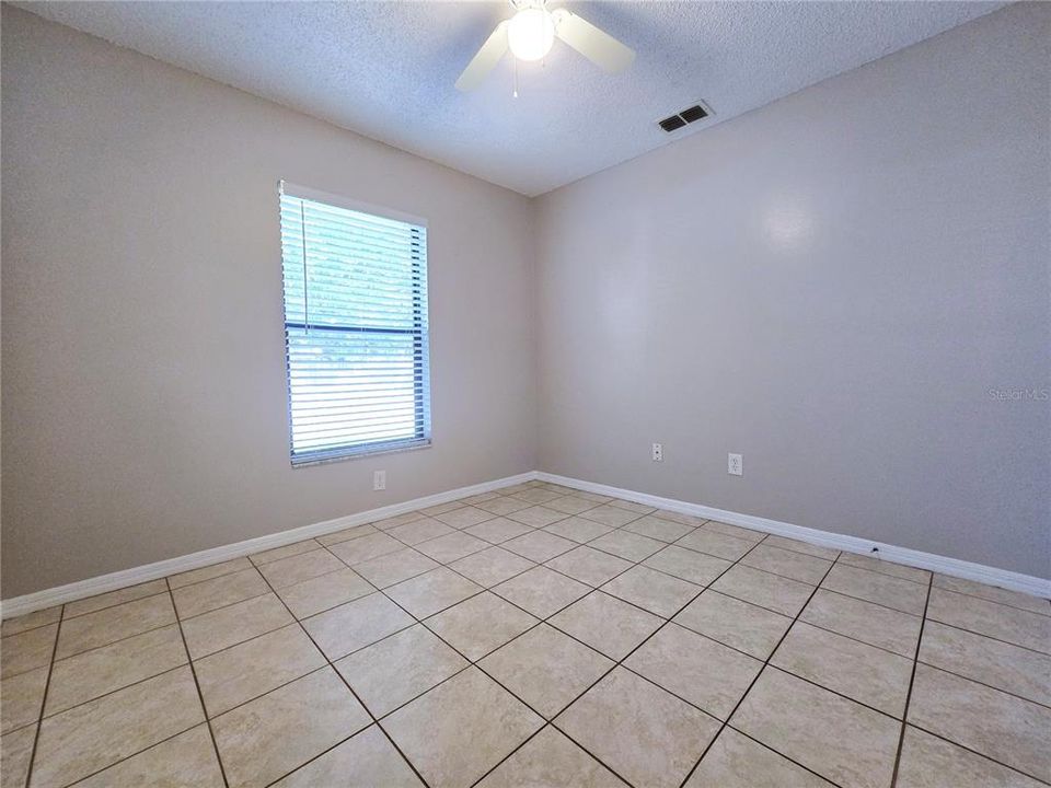 For Rent: $1,895 (3 beds, 2 baths, 1062 Square Feet)