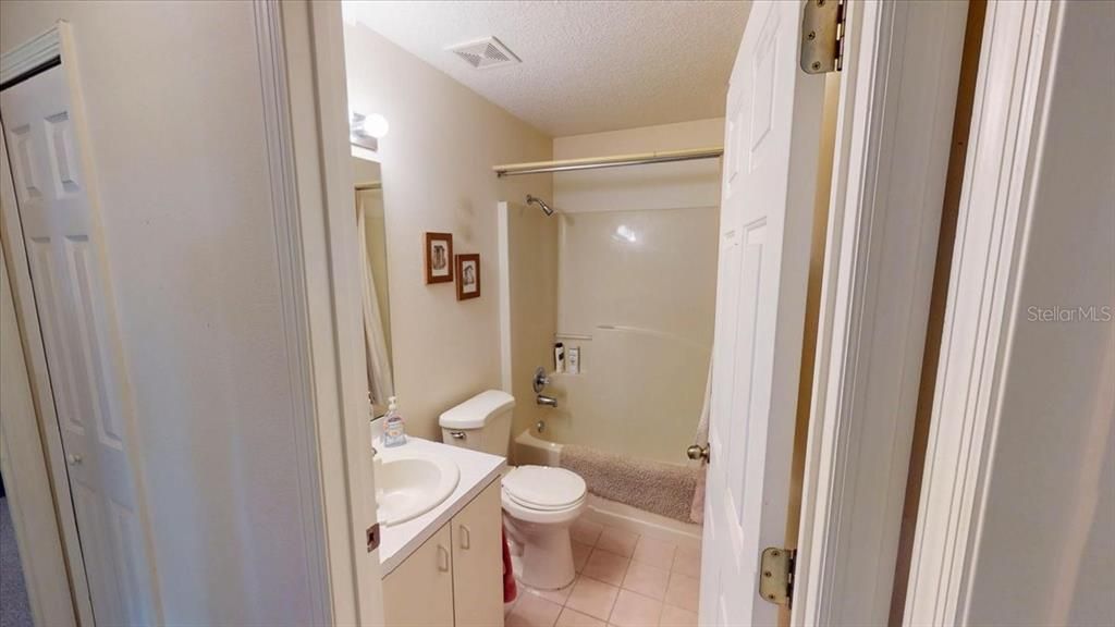 En Venta: $685,000 (4 camas, 3 baños, 2160 Pies cuadrados)