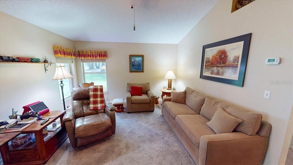 En Venta: $685,000 (4 camas, 3 baños, 2160 Pies cuadrados)