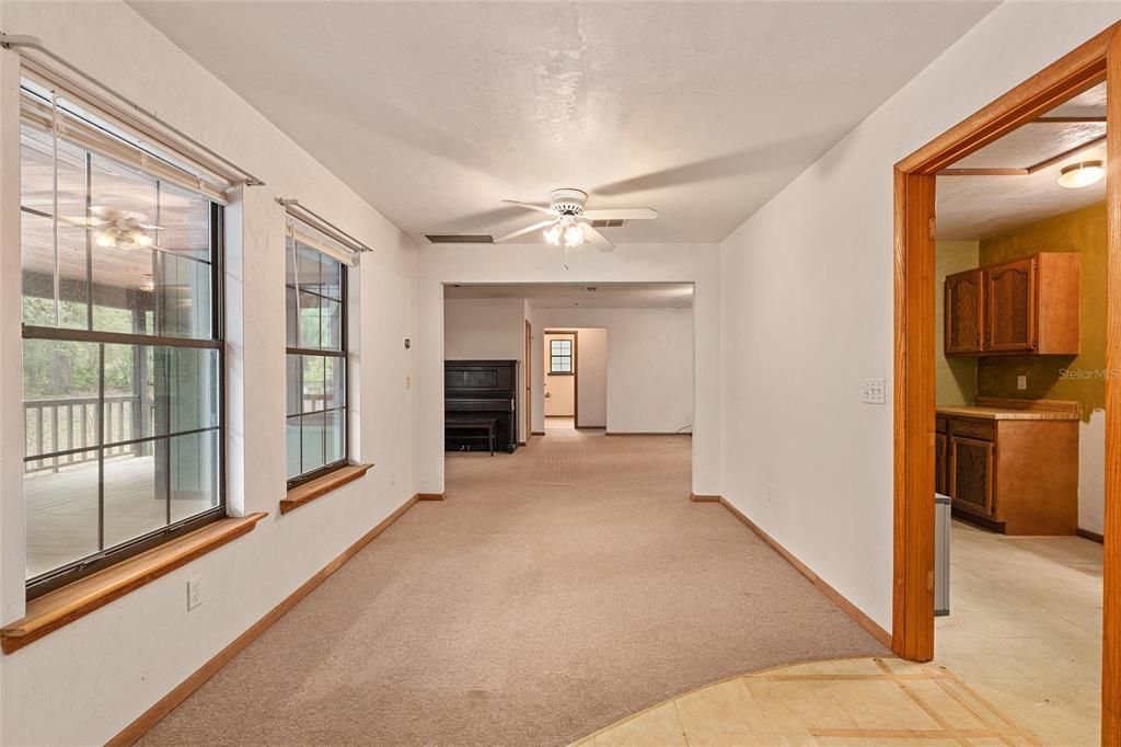 For Sale: $449,000 (3 beds, 2 baths, 1812 Square Feet)