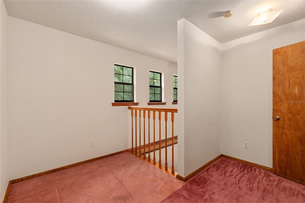 For Sale: $449,000 (3 beds, 2 baths, 1812 Square Feet)