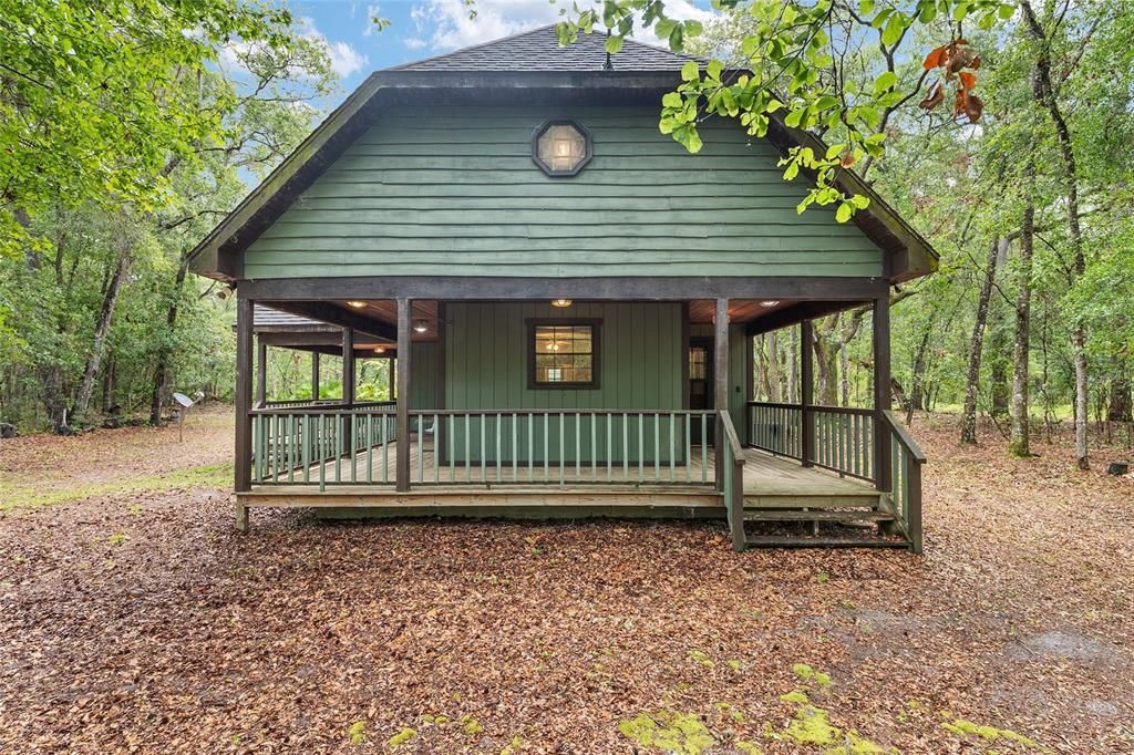 For Sale: $449,000 (3 beds, 2 baths, 1812 Square Feet)
