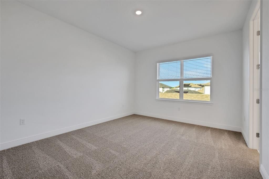 Active With Contract: $337,990 (3 beds, 2 baths, 1767 Square Feet)