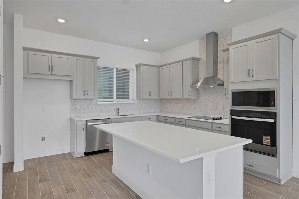 Active With Contract: $337,990 (3 beds, 2 baths, 1767 Square Feet)