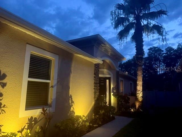For Sale: $454,500 (2 beds, 2 baths, 1719 Square Feet)