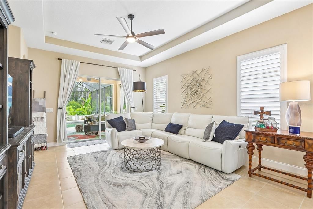 For Sale: $454,500 (2 beds, 2 baths, 1719 Square Feet)