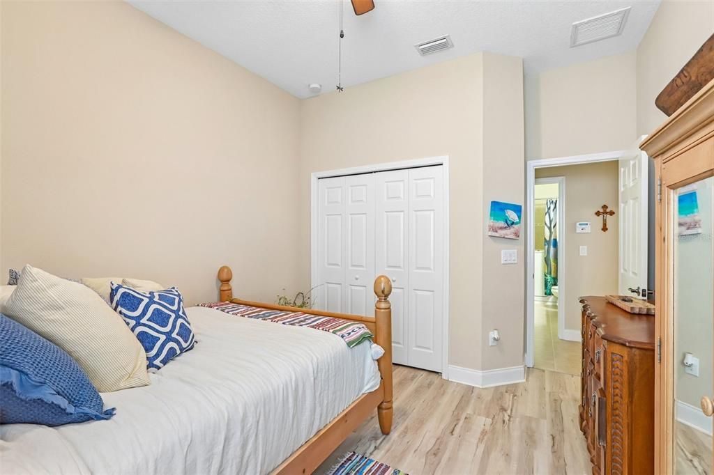 For Sale: $454,500 (2 beds, 2 baths, 1719 Square Feet)