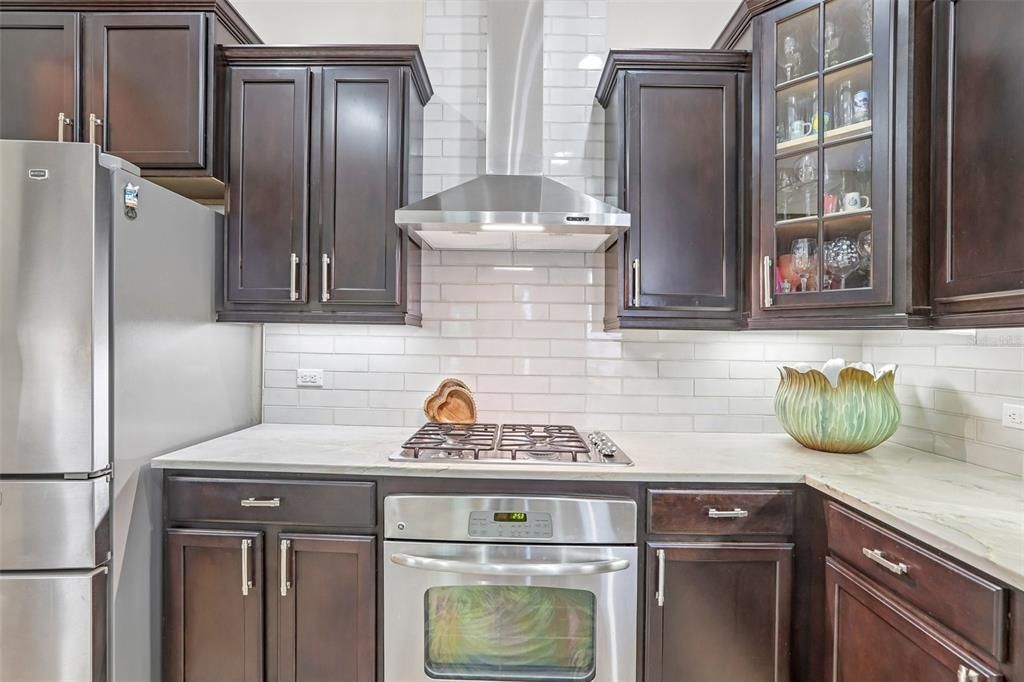 For Sale: $454,500 (2 beds, 2 baths, 1719 Square Feet)
