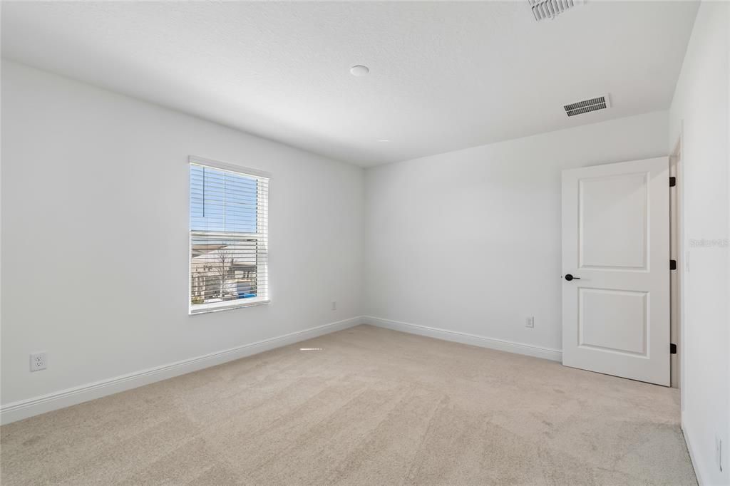 For Sale: $589,999 (3 beds, 2 baths, 2406 Square Feet)