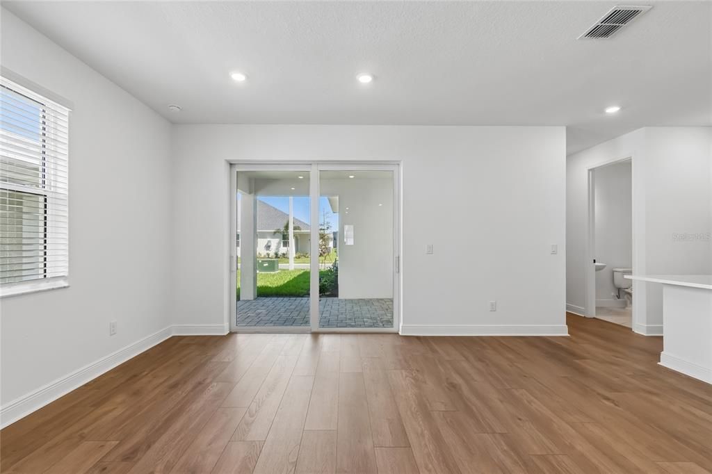 For Sale: $589,999 (3 beds, 2 baths, 2406 Square Feet)