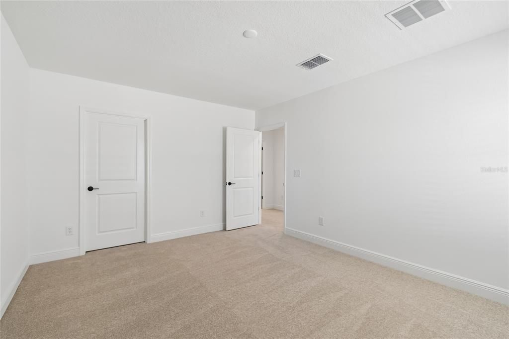 For Sale: $589,999 (3 beds, 2 baths, 2406 Square Feet)