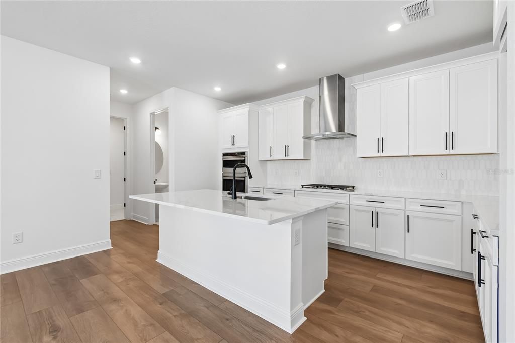 For Sale: $589,999 (3 beds, 2 baths, 2406 Square Feet)
