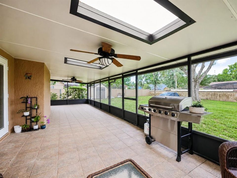 For Sale: $468,000 (4 beds, 2 baths, 1922 Square Feet)
