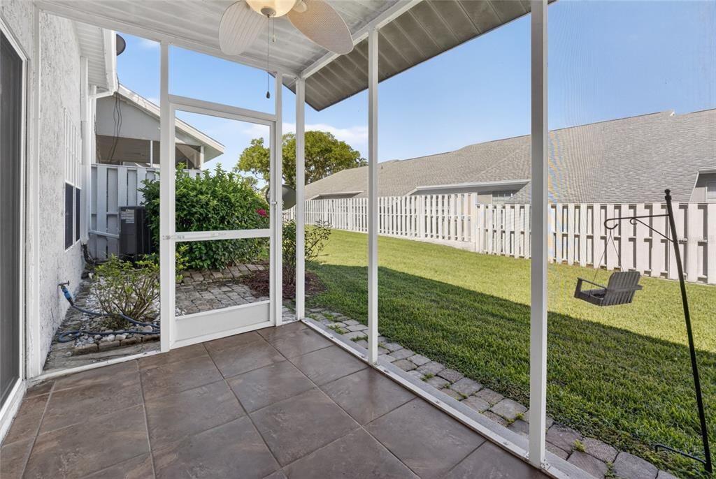For Sale: $210,000 (2 beds, 2 baths, 1270 Square Feet)