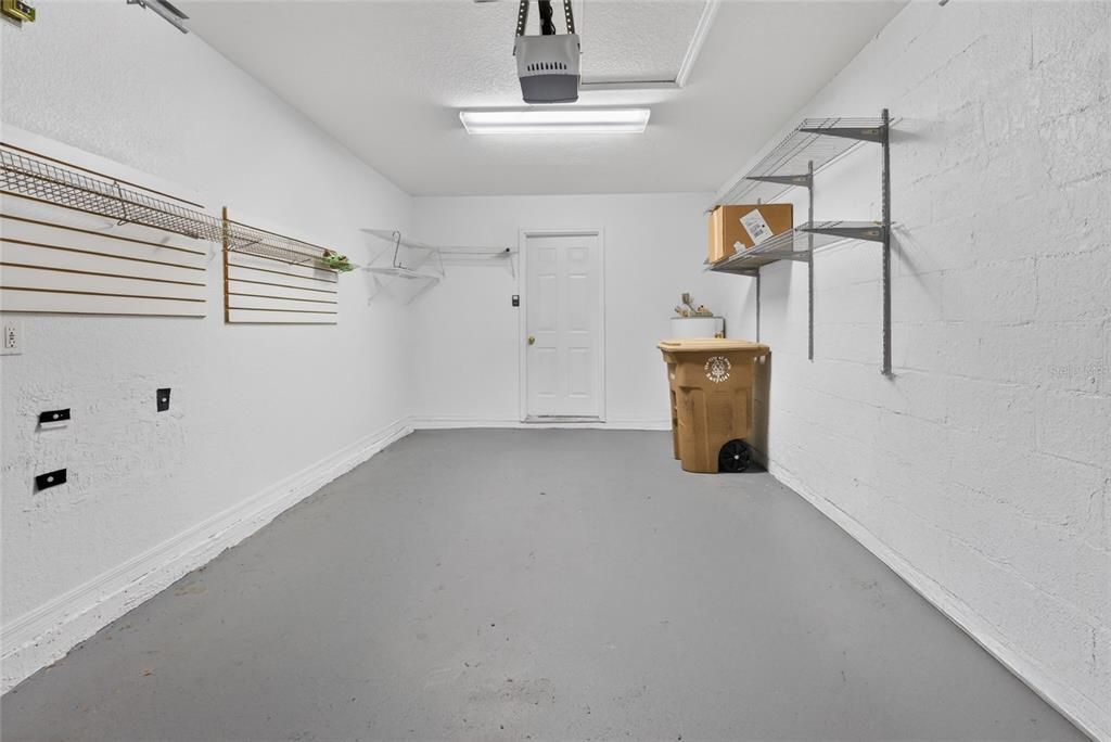 For Sale: $210,000 (2 beds, 2 baths, 1270 Square Feet)