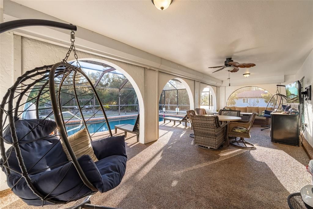 For Sale: $509,900 (3 beds, 2 baths, 1992 Square Feet)