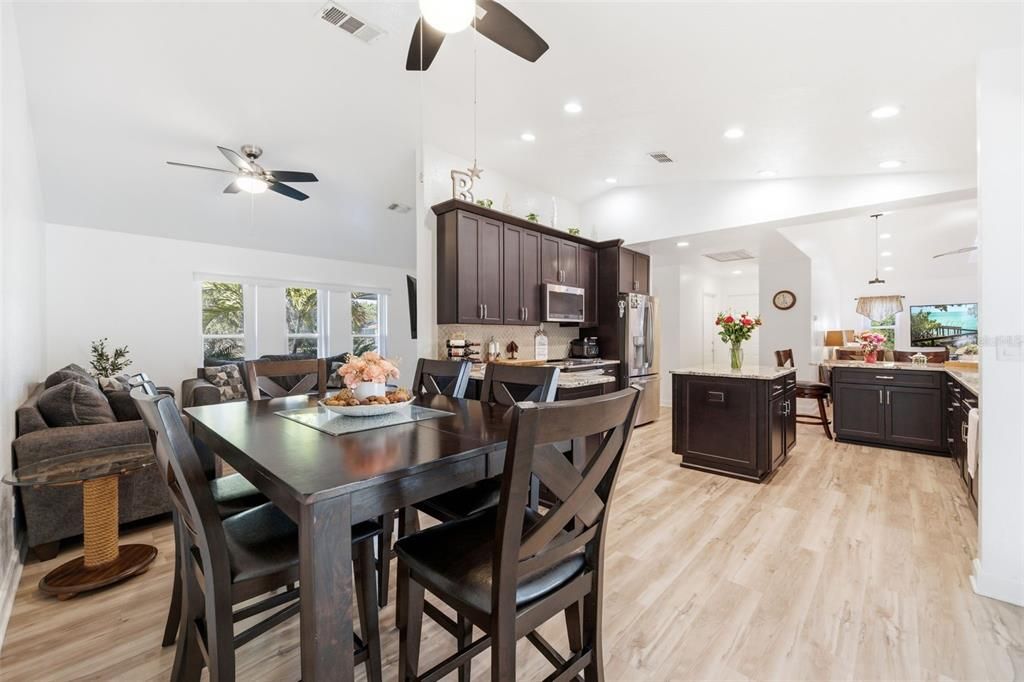 For Sale: $509,900 (3 beds, 2 baths, 1992 Square Feet)