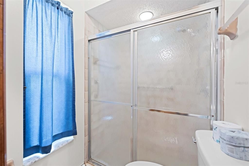 For Sale: $235,000 (2 beds, 2 baths, 1226 Square Feet)
