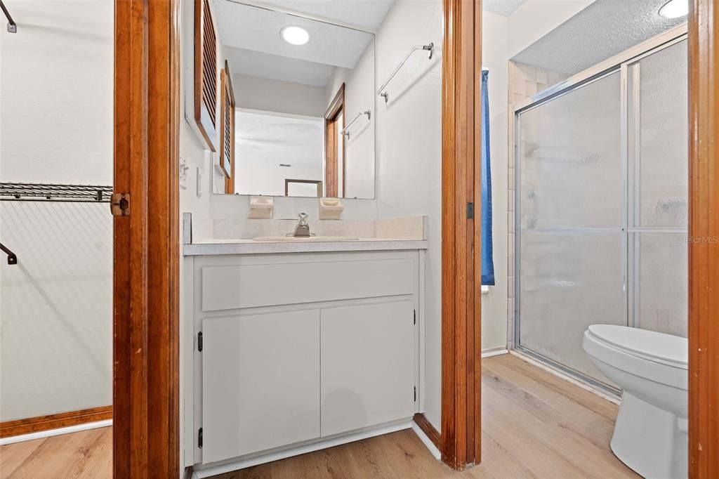 For Sale: $235,000 (2 beds, 2 baths, 1226 Square Feet)