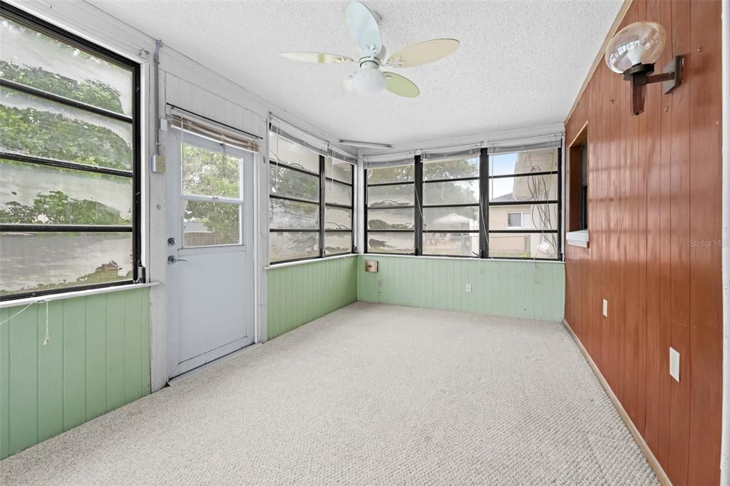 For Sale: $235,000 (2 beds, 2 baths, 1226 Square Feet)