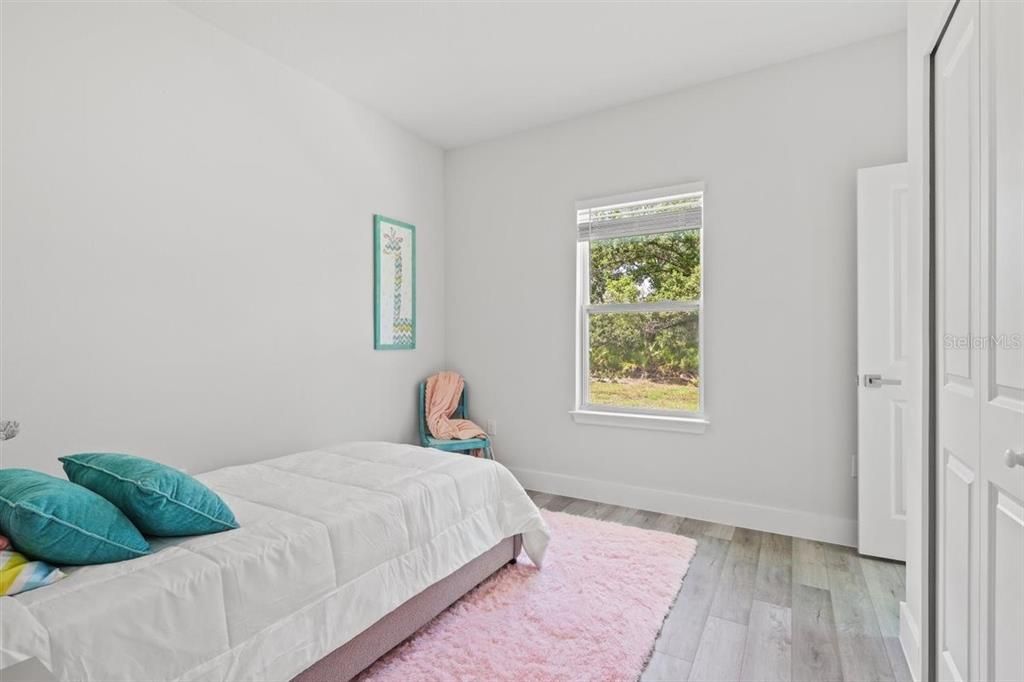 For Sale: $374,900 (4 beds, 3 baths, 1891 Square Feet)