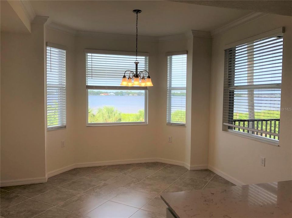For Rent: $2,200 (2 beds, 2 baths, 1151 Square Feet)