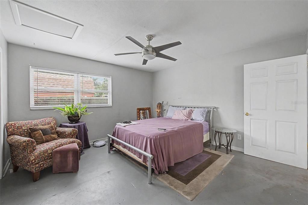 En Venta: $575,000 (4 camas, 3 baños, 1654 Pies cuadrados)