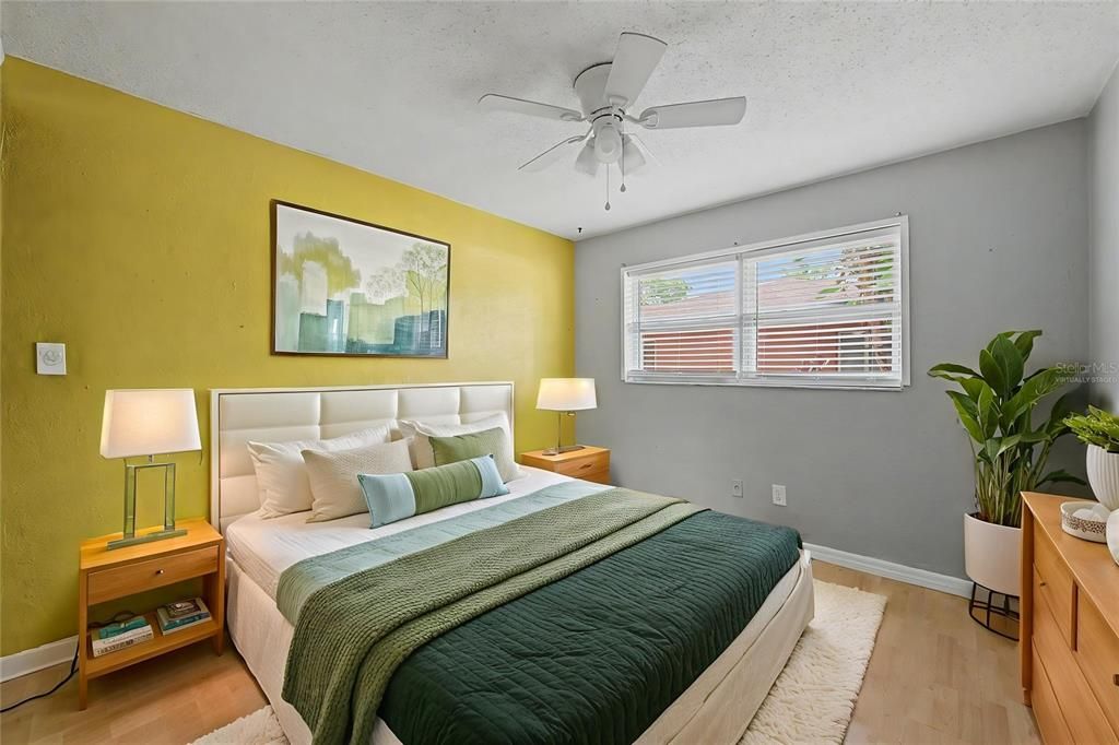 En Venta: $575,000 (4 camas, 3 baños, 1654 Pies cuadrados)