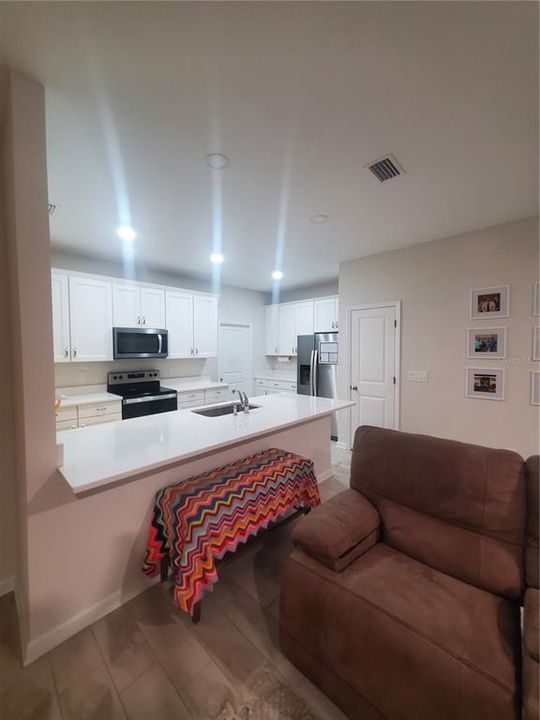 For Sale: $425,000 (4 beds, 3 baths, 2141 Square Feet)